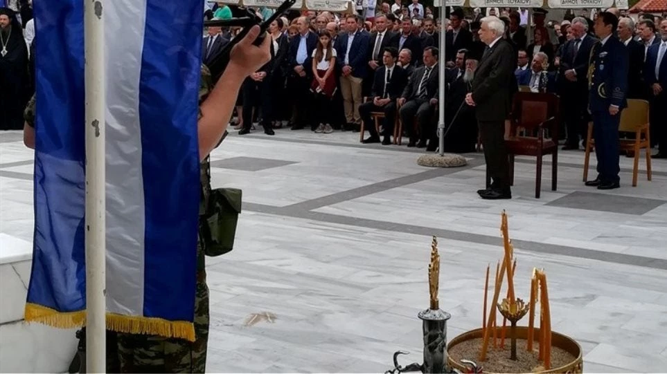 Παυλόπουλος: Να αποδεχτεί η Αλβανία το εγκληματικό ναζιστικό παρελθόν των Τσάμηδων